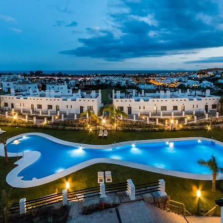 Apartment W Esteponie Z Niesamowitymi Widokami Na Gibraltar I Gore La Concha *